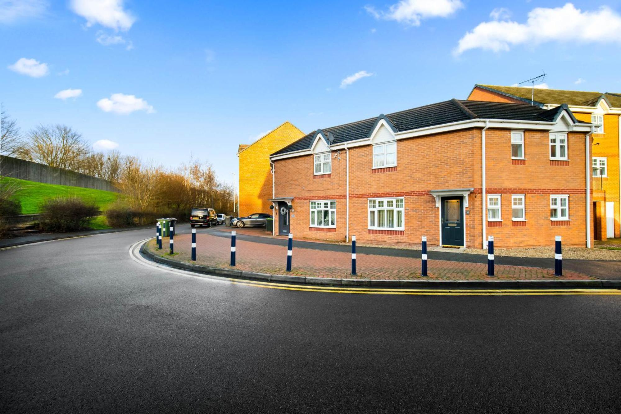 Harmony House 3 Bedroom New Build For Families, Contractors, Black Country Museum Sleeps 6 Tipton Exterior photo